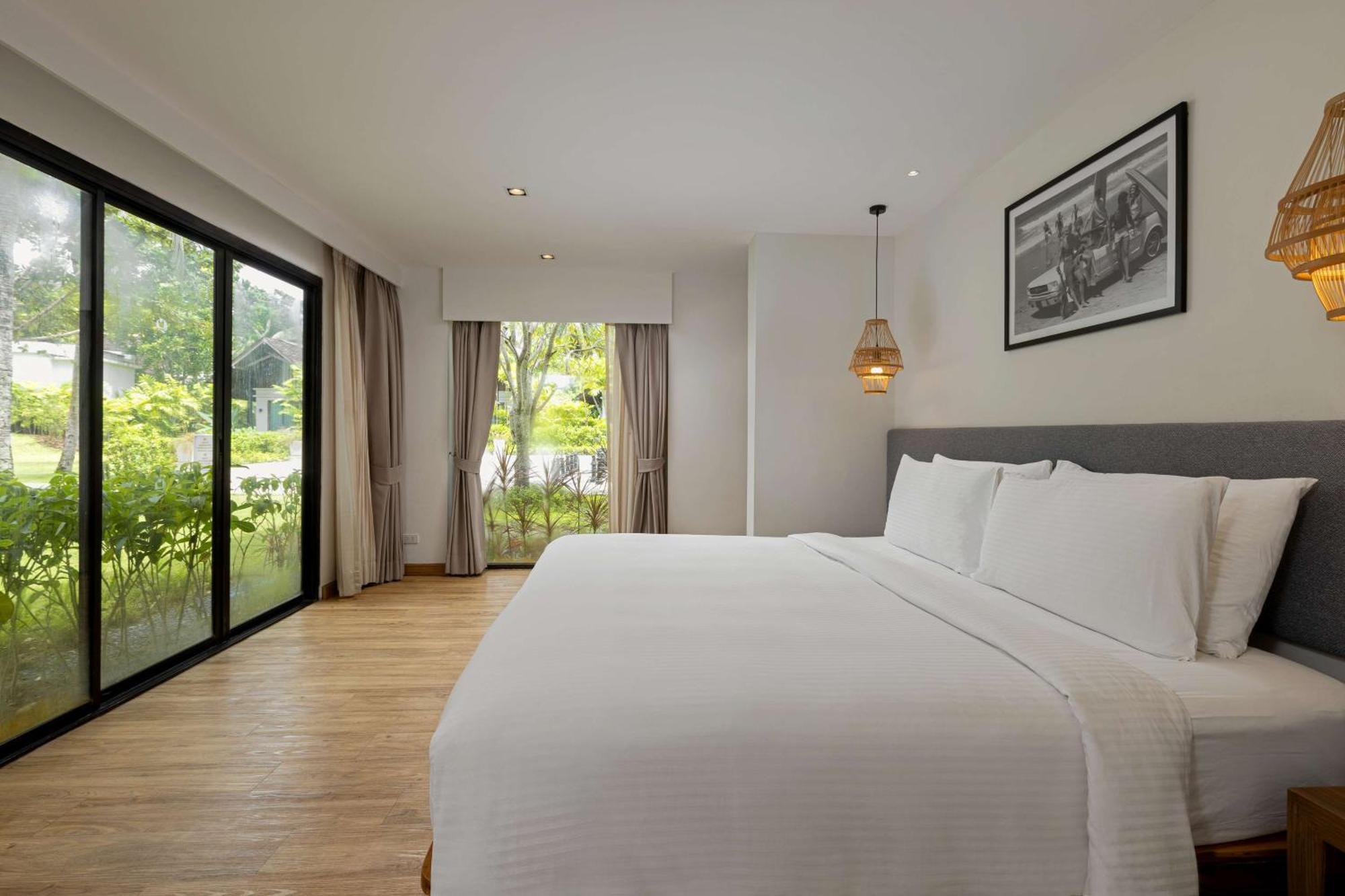 Outrigger Khao Lak Beach Resort - Sha Extra Plus Εξωτερικό φωτογραφία Deluxe Room